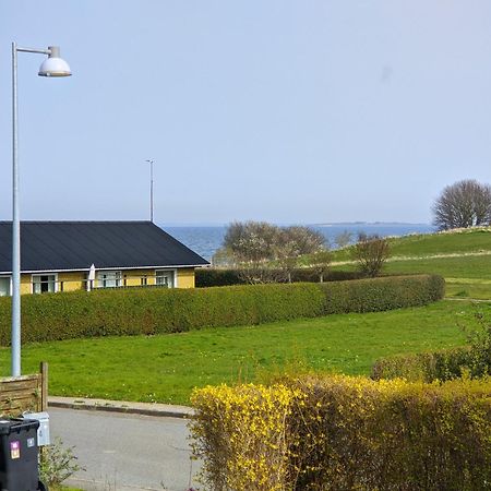 Sommerhus Ved Strand Og Lystbadhavn Soby - Aero Ngoại thất bức ảnh